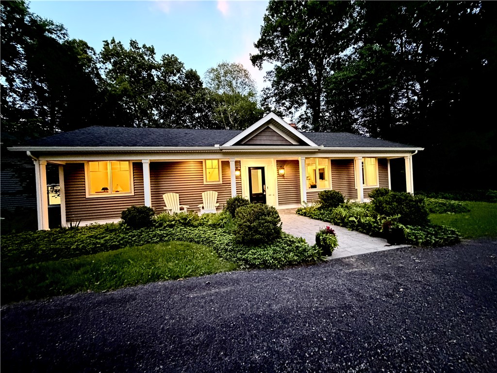 157 Crescent Hill Road Perinton, NY 14534 - Photo 35 of 47 BEAUTIFUL EVENING LIGHTING