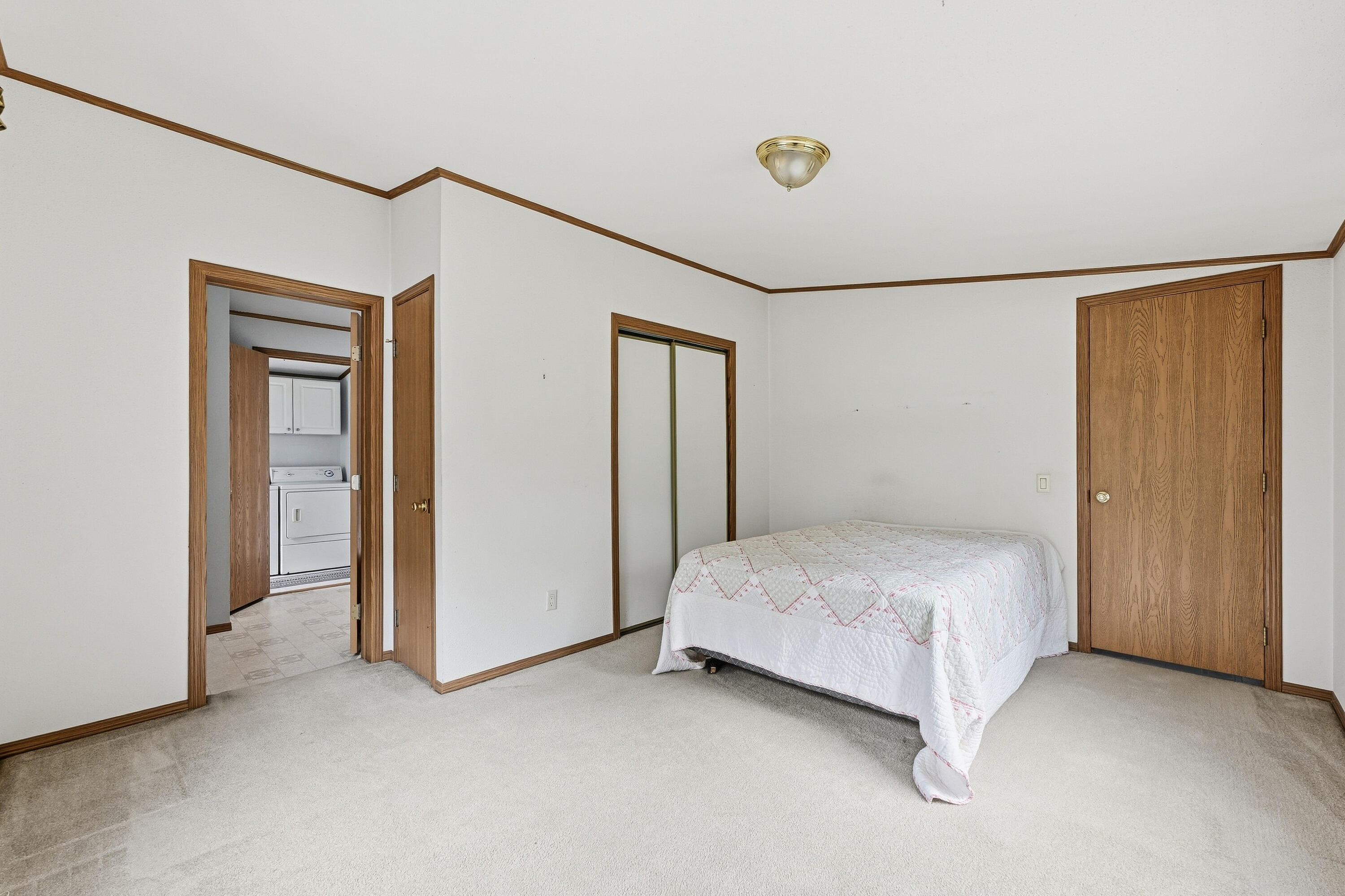 W6758 Bluff Road La Grange, WI 53190 - Photo 17 of 40 Primary Bedroom