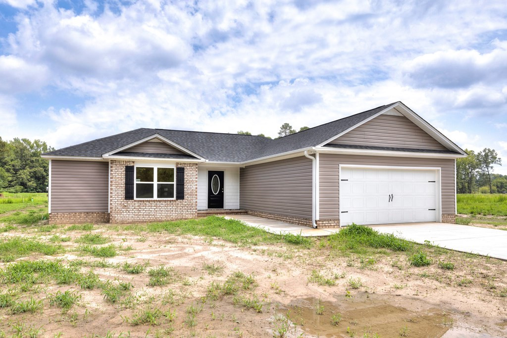 301 South Hampton Street Pinewood, SC 29125 - Photo 2 of 28 Gallery Image 2