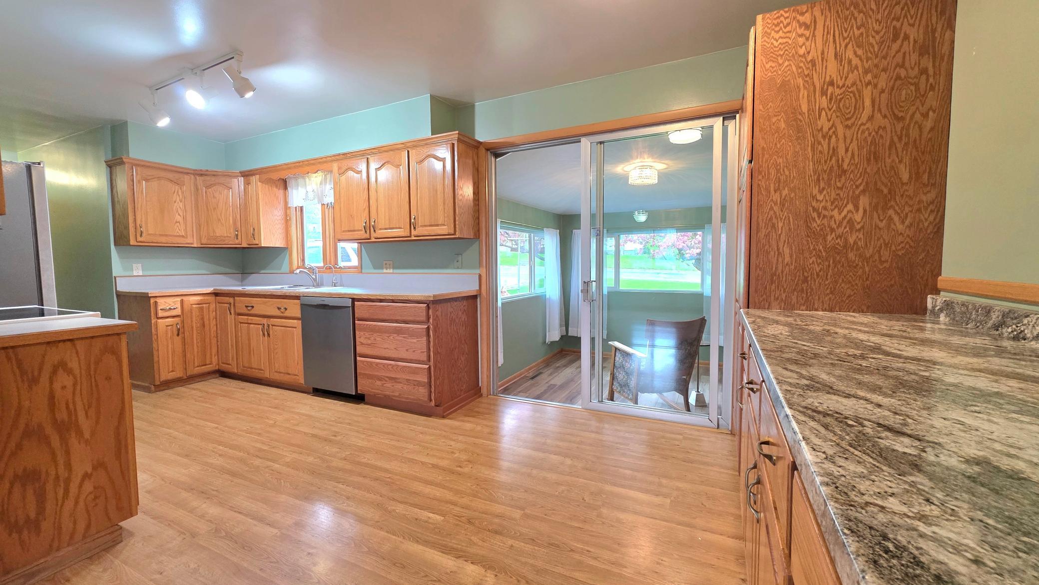 420 James Street Detroit Lakes, MN 56501 - Photo 7 of 24