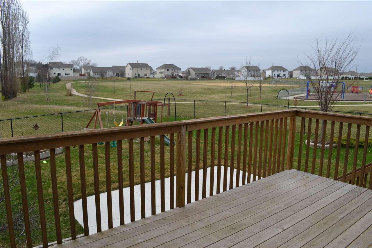 5913 Spring View Court Northeast Cedar Rapids, IA 52411 - Photo 24 of 25 Gallery Image 24