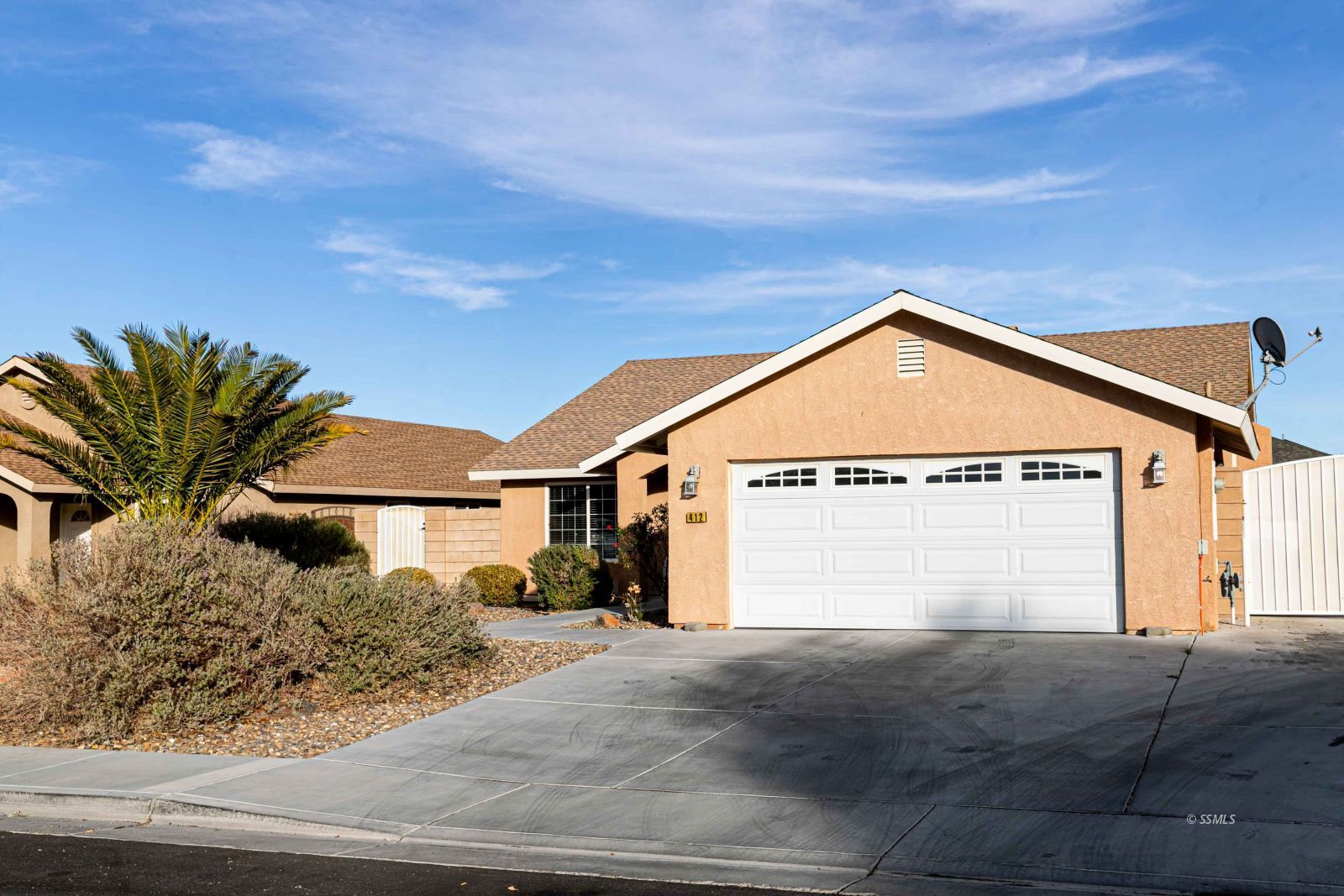 412 South Inyo Street Ridgecrest, CA 93555 - Photo 2 of 31