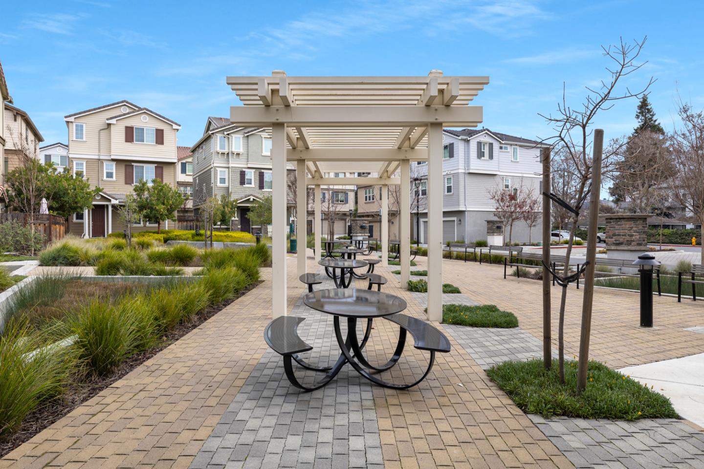 2208 Rosenblatt Street Hayward, CA 94544 - Photo 29 of 32 a view of a chairs and table in the patio