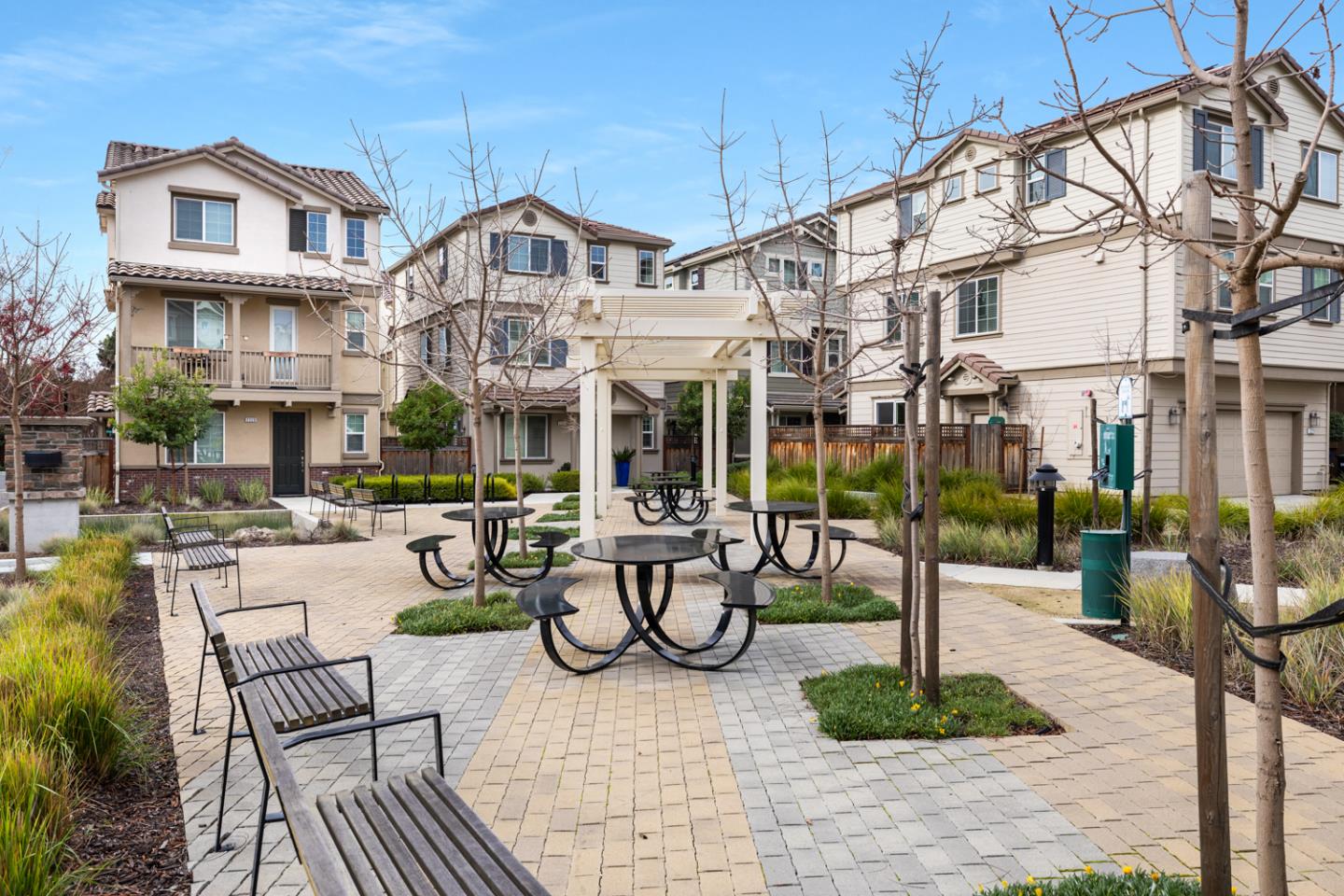 2208 Rosenblatt Street Hayward, CA 94544 - Photo 31 of 32 a view of a building with sitting area and garden
