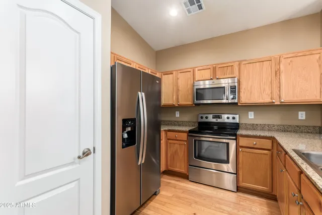 $1,650 | 5617 South 21st Terrace, Phoenix, AZ 85040