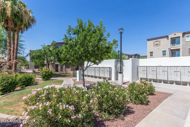 $1,650 | 5617 South 21st Terrace, Phoenix, AZ 85040