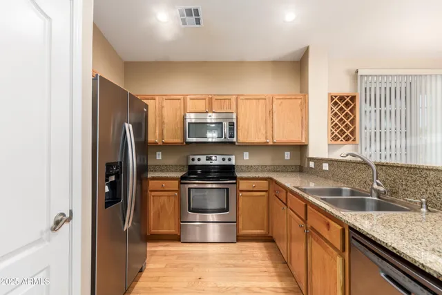 $1,650 | 5617 South 21st Terrace, Phoenix, AZ 85040