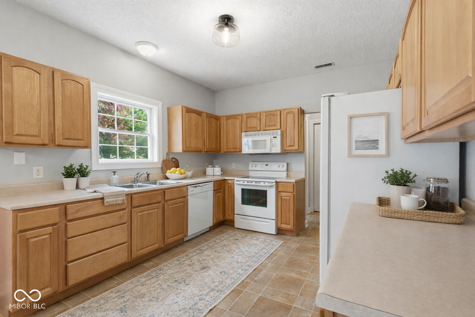 6478 Rushing River Noblesville, IN 46062 - Photo 11 of 37