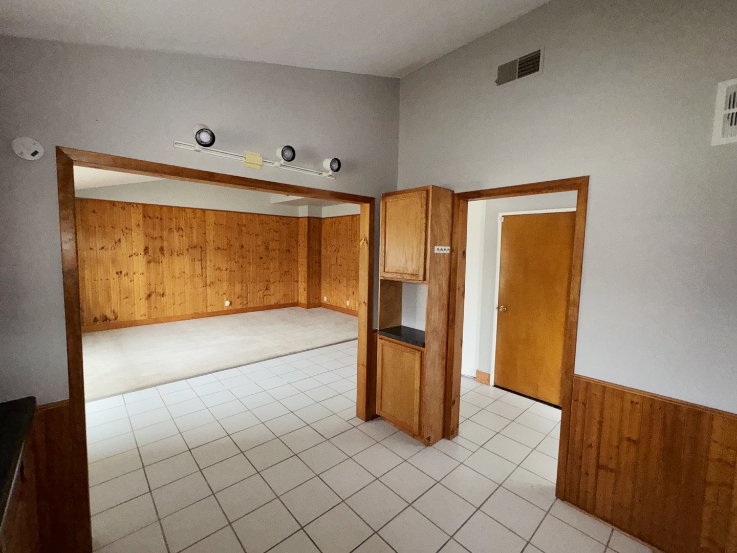 1612 Golfview Road Rantoul, IL 61866 - Photo 15 of 46