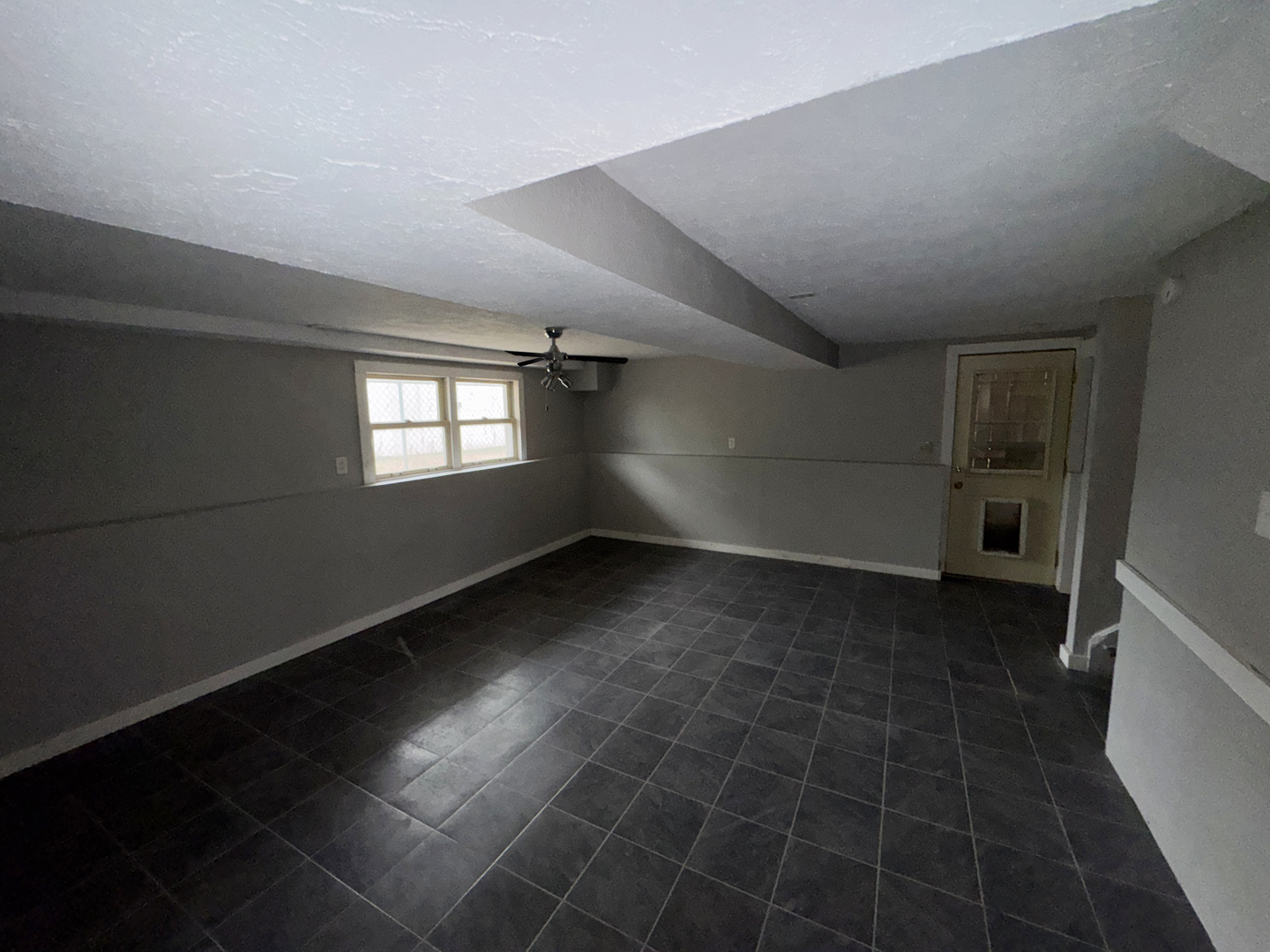 1612 Golfview Road Rantoul, IL 61866 - Photo 43 of 46 a view of an empty room and a window