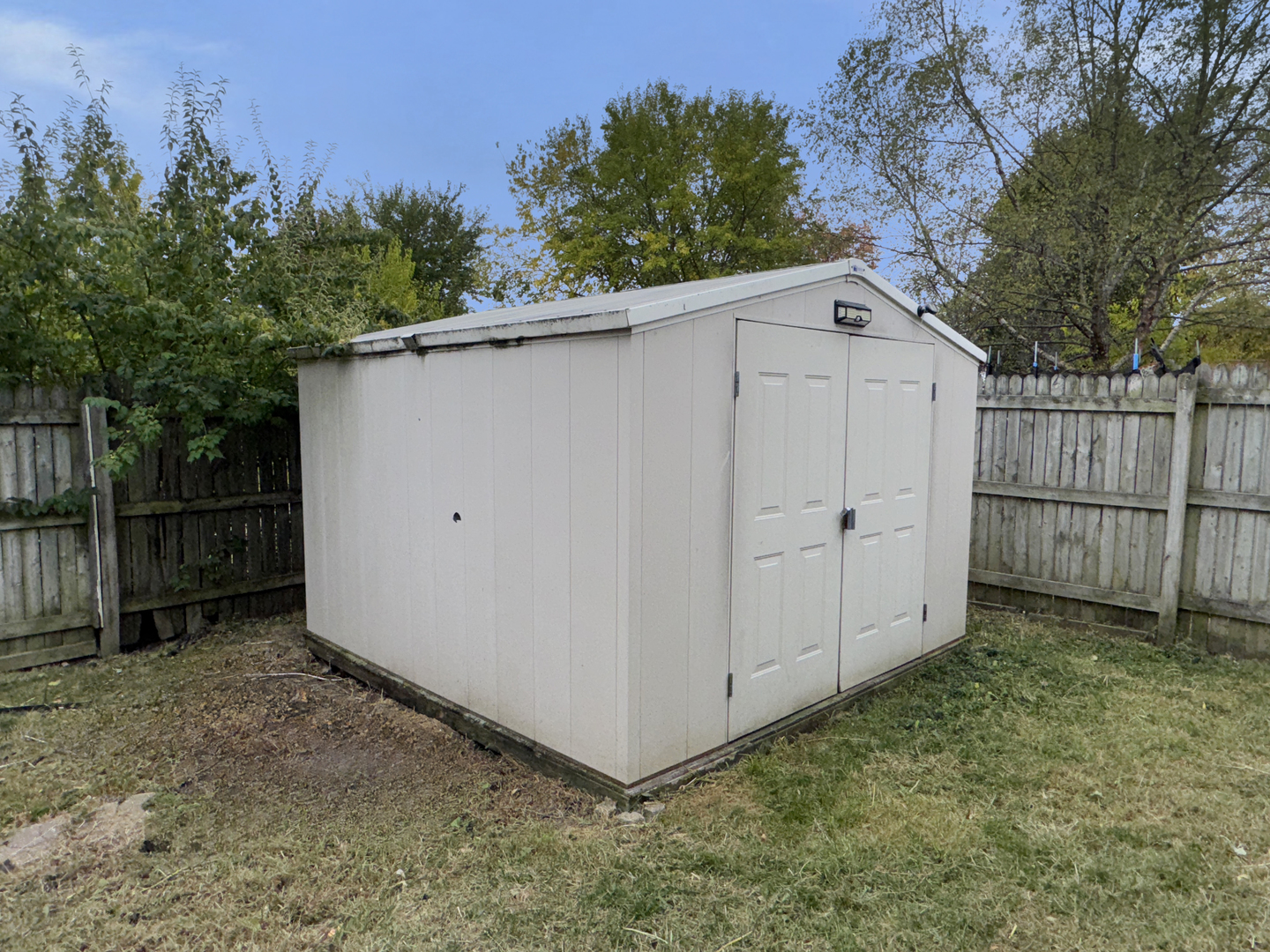 1612 Golfview Road Rantoul, IL 61866 - Photo 7 of 46 a view of a backyard