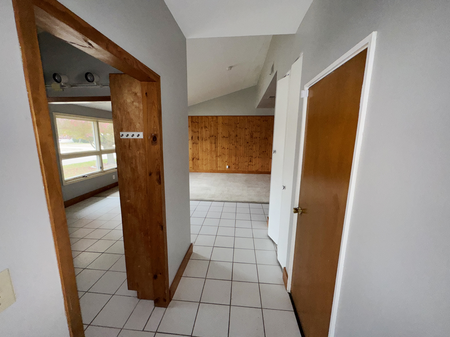 1612 Golfview Road Rantoul, IL 61866 - Photo 8 of 46