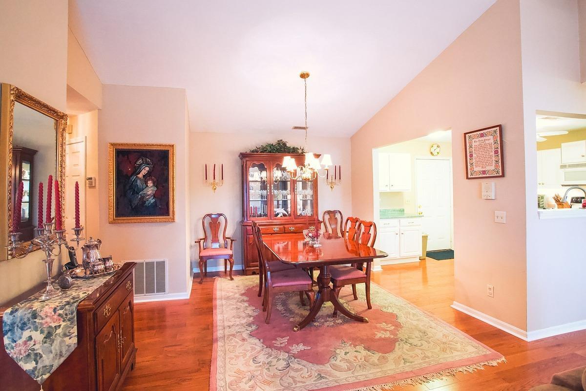 841 Neeb Road, Unit 5 Cincinnati, OH 45233 - Photo 14 of 33 Gallery Image 14