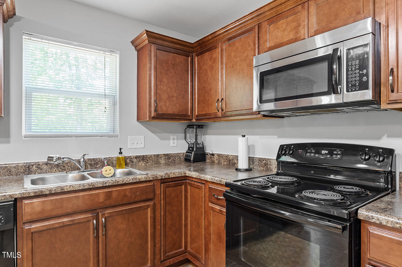 1919 Ridge Brook Lane Raleigh, NC 27610 - Photo 20 of 36 1919 Ridge Brook Lane_24
