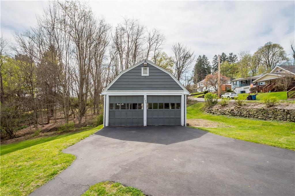 705 Walnut Street Crescent, PA 15046 - Photo 33 of 41