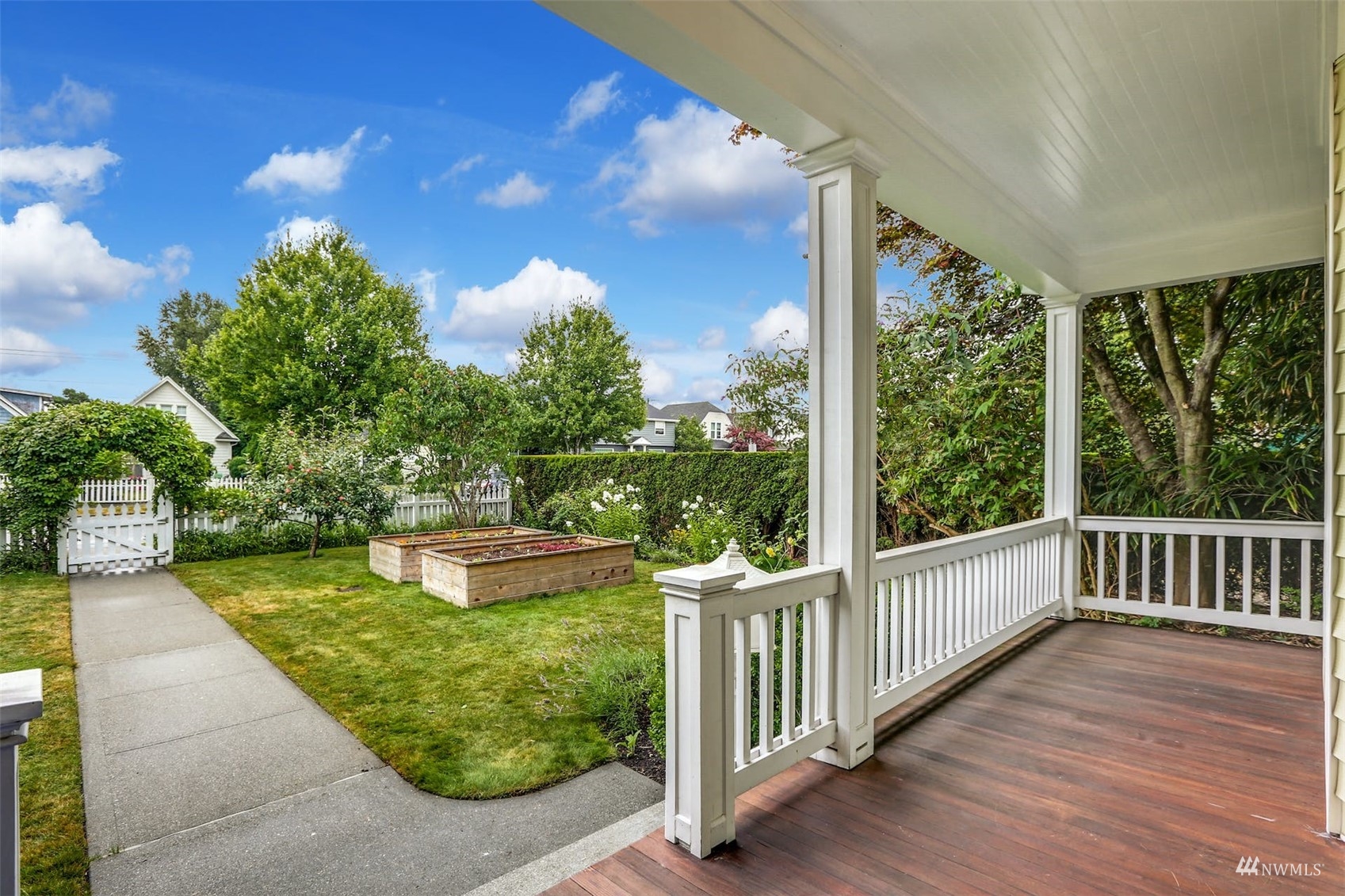1912 Rucker Avenue Everett, WA 98201 - Photo 4 of 38