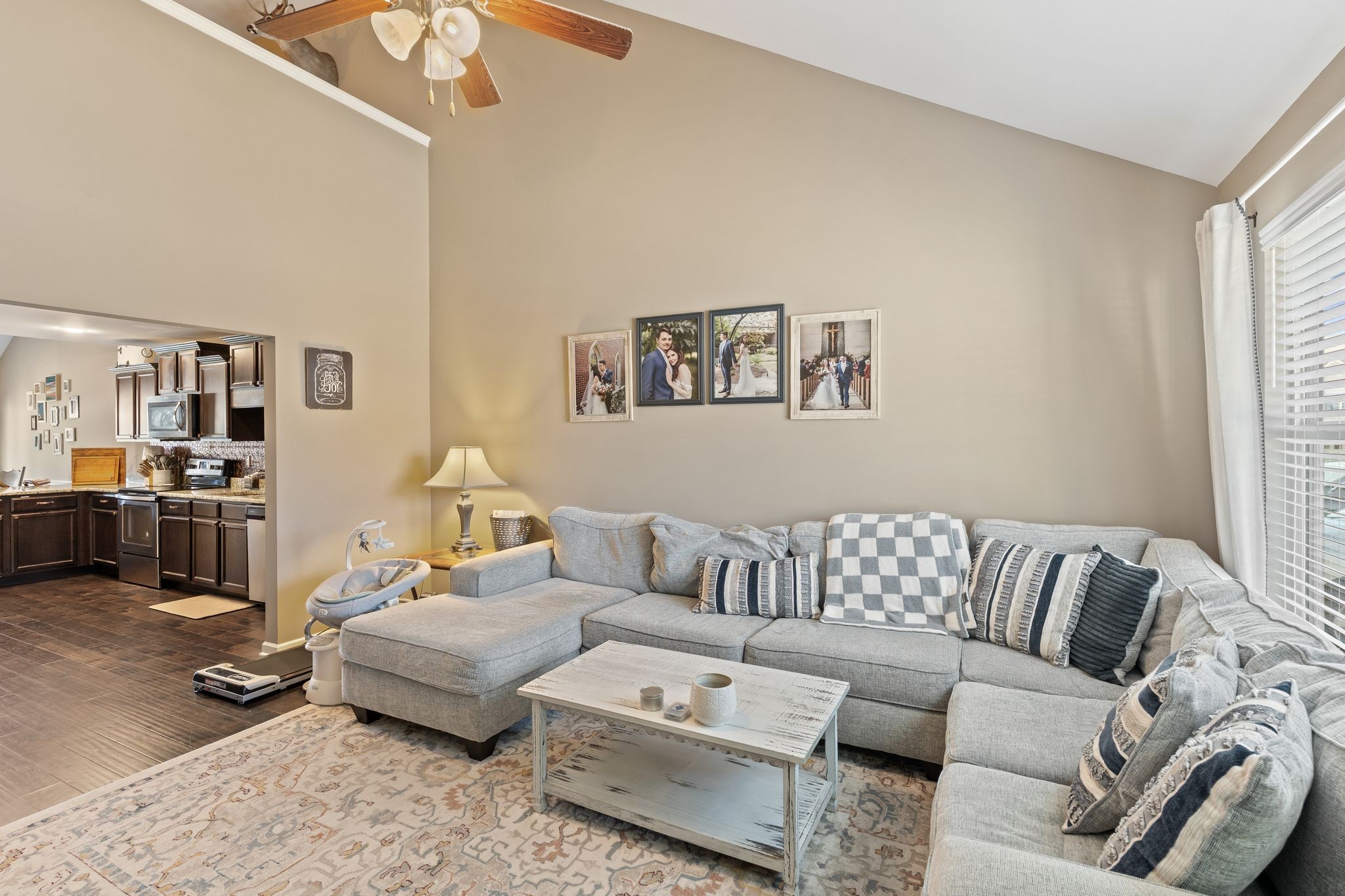 4020 Commons Drive Spring Hill, TN 37174 - Photo 5 of 37 a living room with furniture