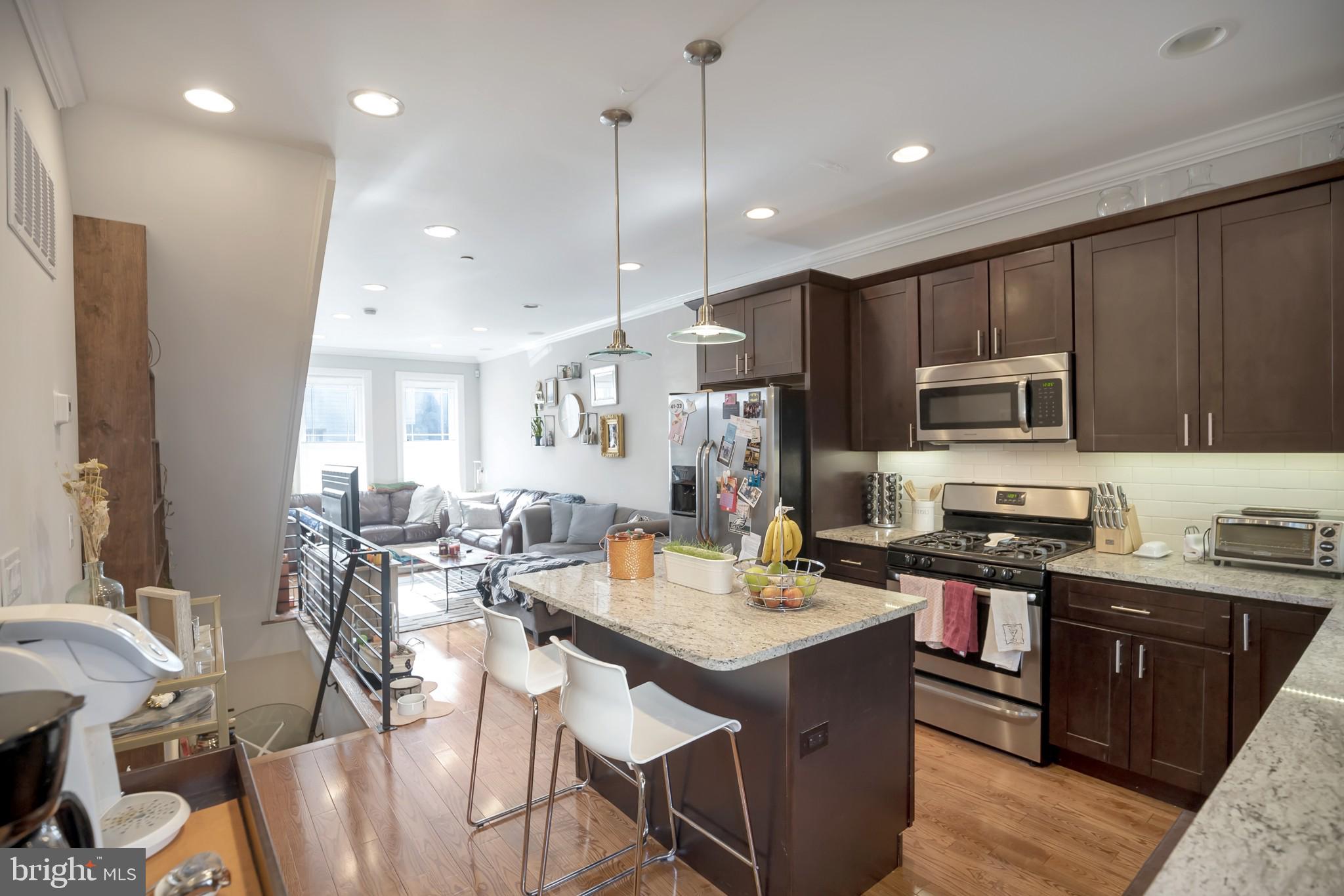 425 Mercy Street Philadelphia, PA 19148 - Photo 8 of 38 Gallery Image 8