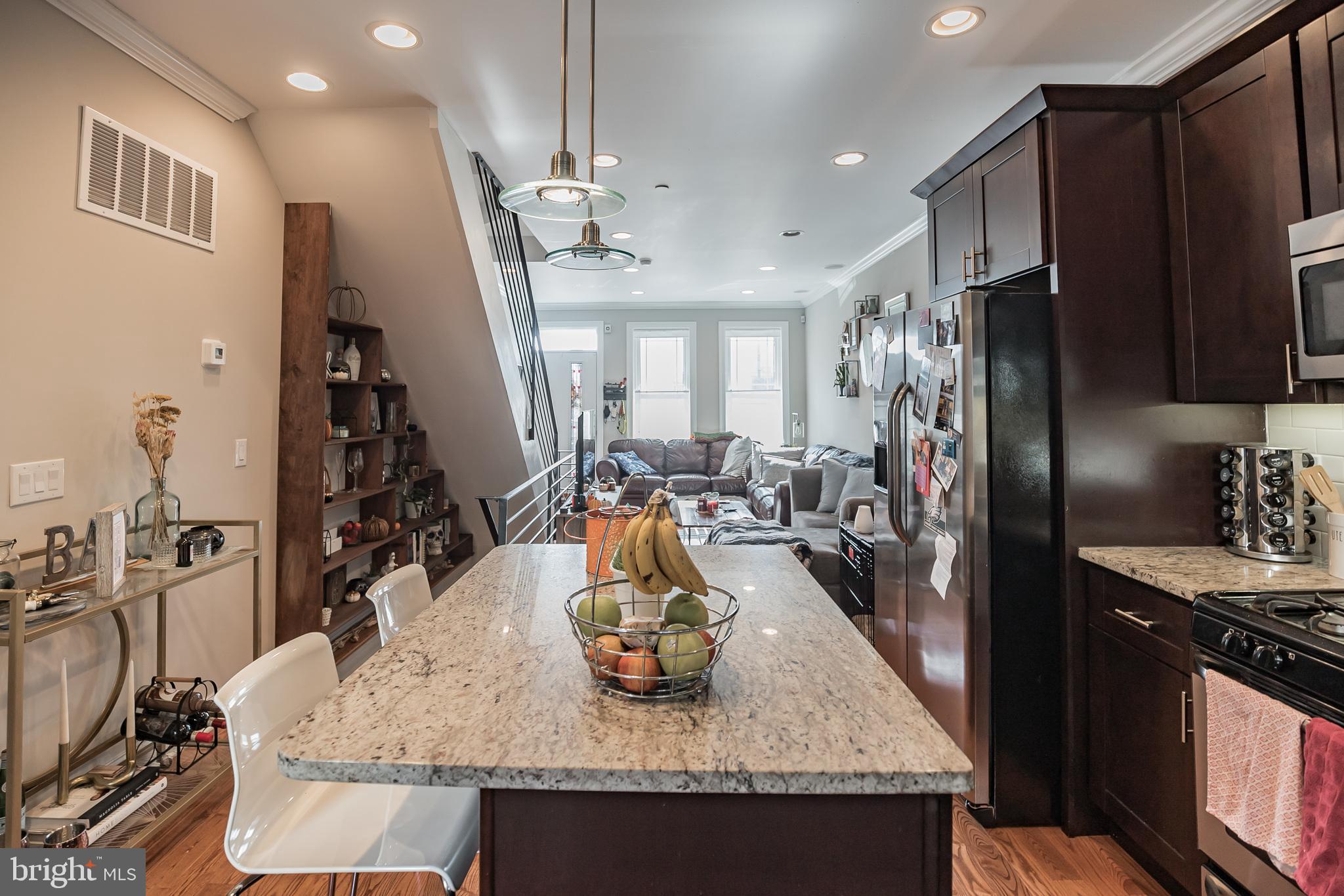 425 Mercy Street Philadelphia, PA 19148 - Photo 9 of 38 Gallery Image 9