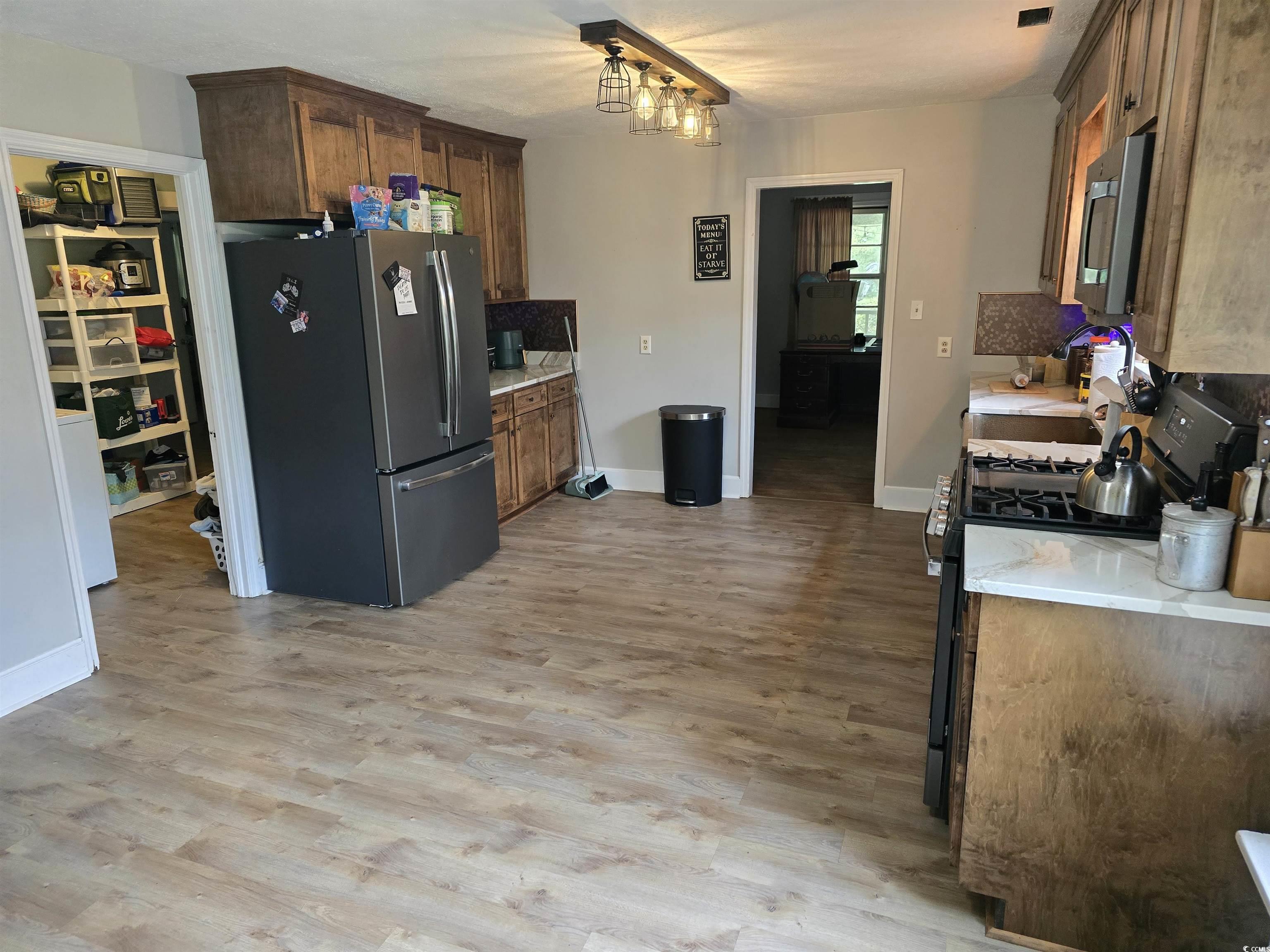 73 Porter Road Georgetown, SC 29440 - Photo 6 of 24 Kitchen