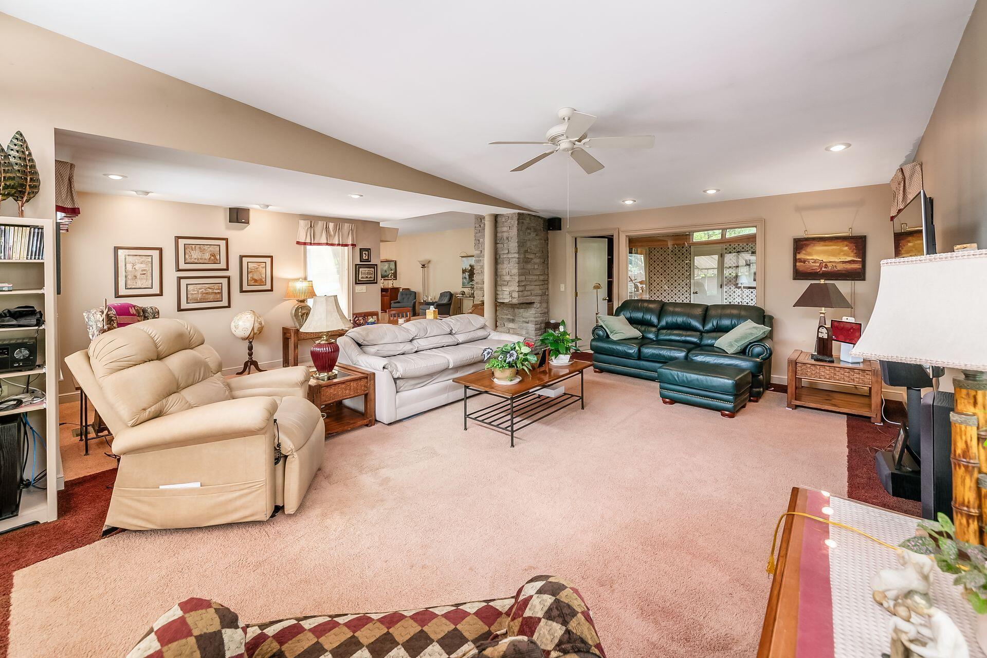 2511 Edington Road Columbus, OH 43221 - Photo 12 of 49 014_f7a_L 2511 Edington Rd053