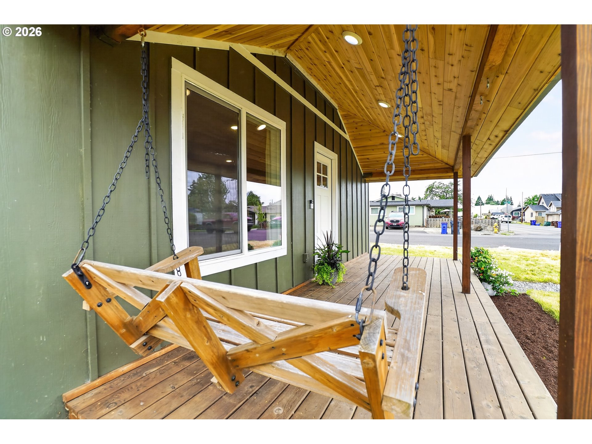 502 East 4th Street Molalla, OR 97038 - Photo 3 of 35 Porch