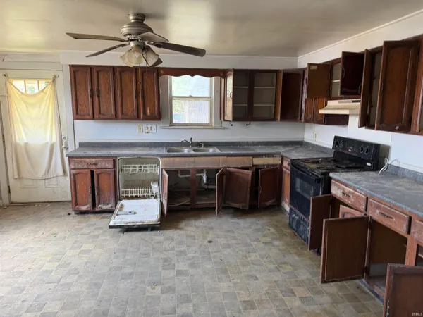 304 North Tekoppel Avenue, Evansville, IN 47712
