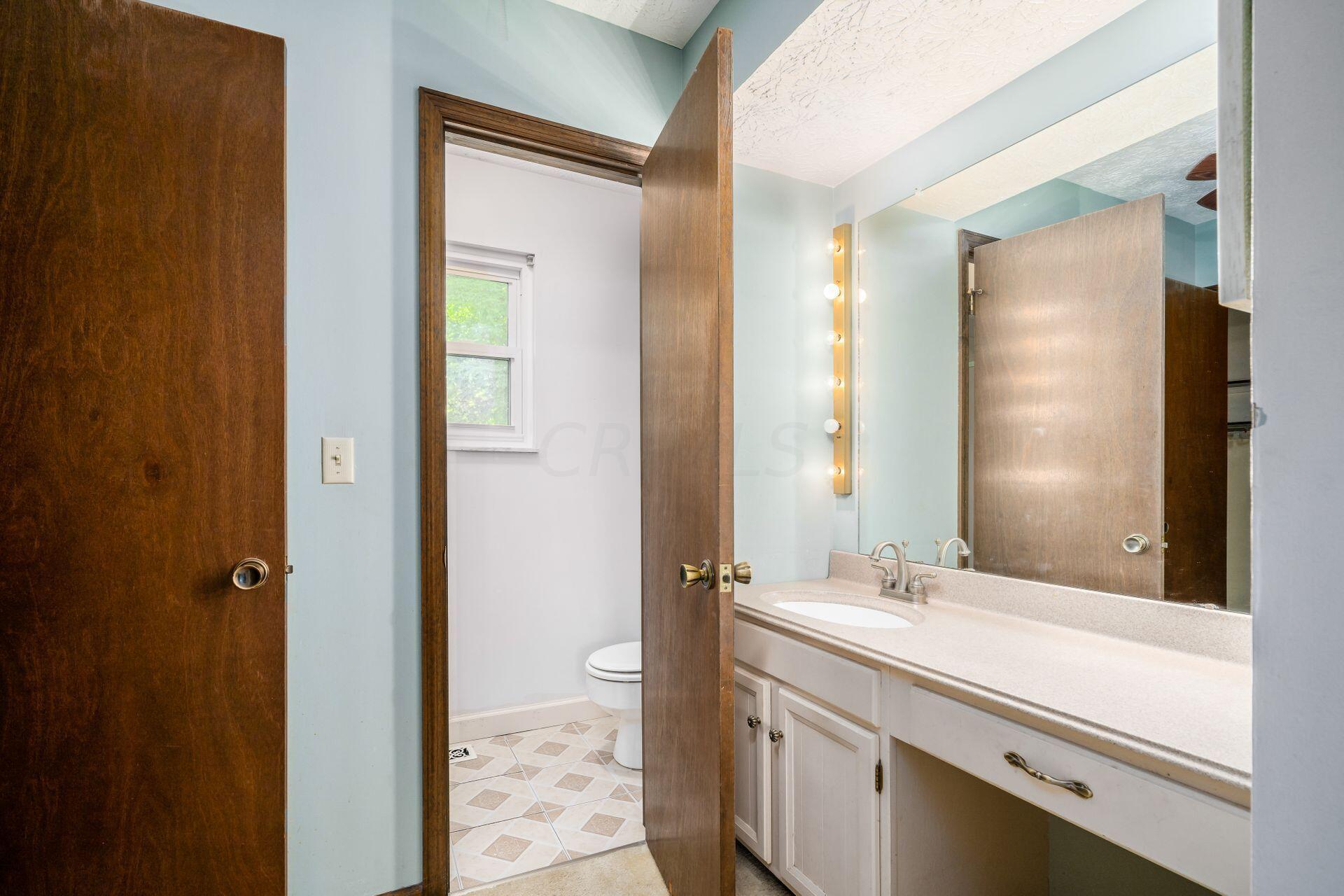 7791 Strathmoore Road Dublin, OH 43016 - Photo 29 of 58 Owners En Suite