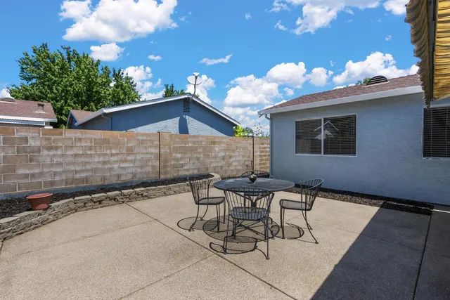 $289,900 | 7313 Sunshire Lane, Sacramento, CA 95828