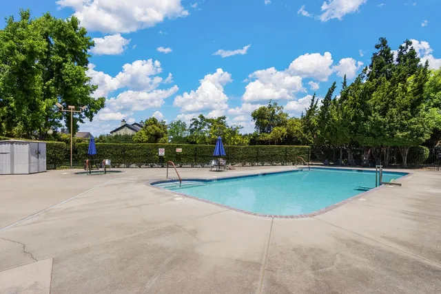 $289,900 | 7313 Sunshire Lane, Sacramento, CA 95828