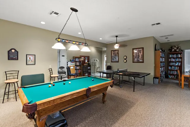 $289,900 | 7313 Sunshire Lane, Sacramento, CA 95828