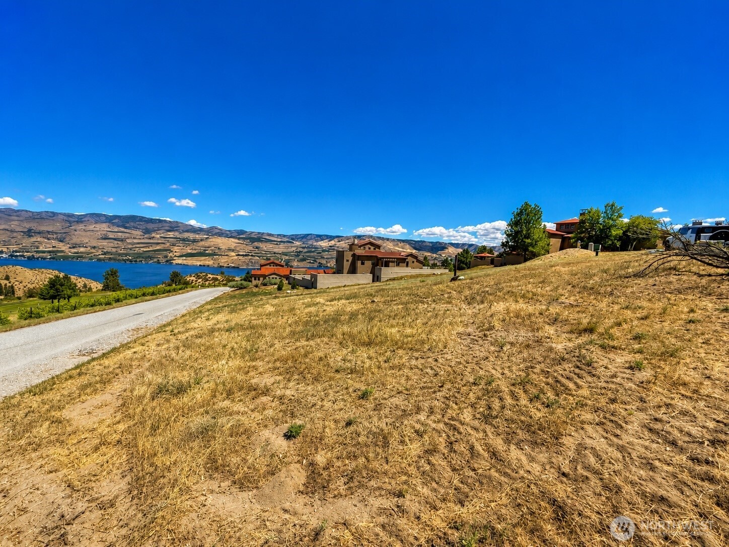 202 Bandera Way Chelan, WA 98816 - Photo 8 of 10
