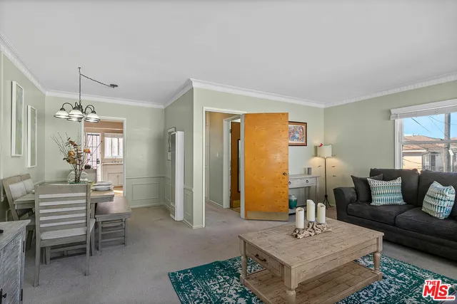 $1,750 | 831 Austin Avenue, Unit 5, Inglewood, CA 90302