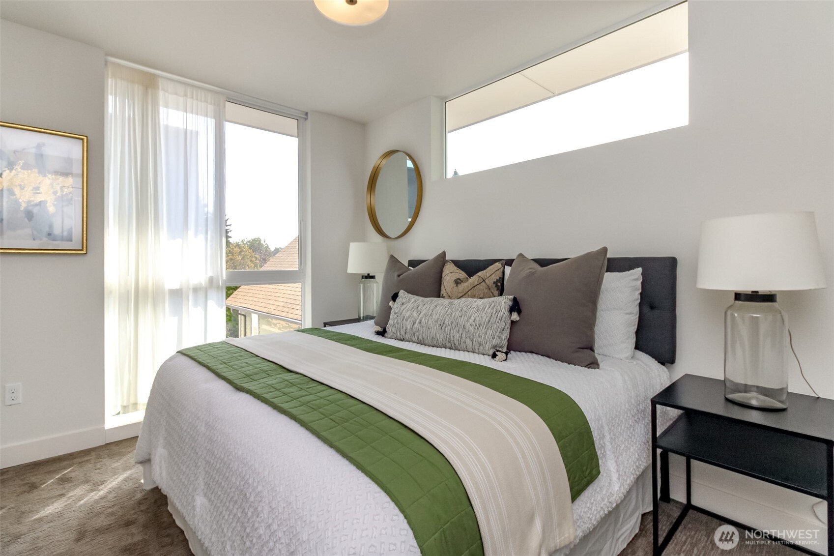 8811 Interlake Avenue North, Unit A Seattle, WA 98103 - Photo 12 of 24