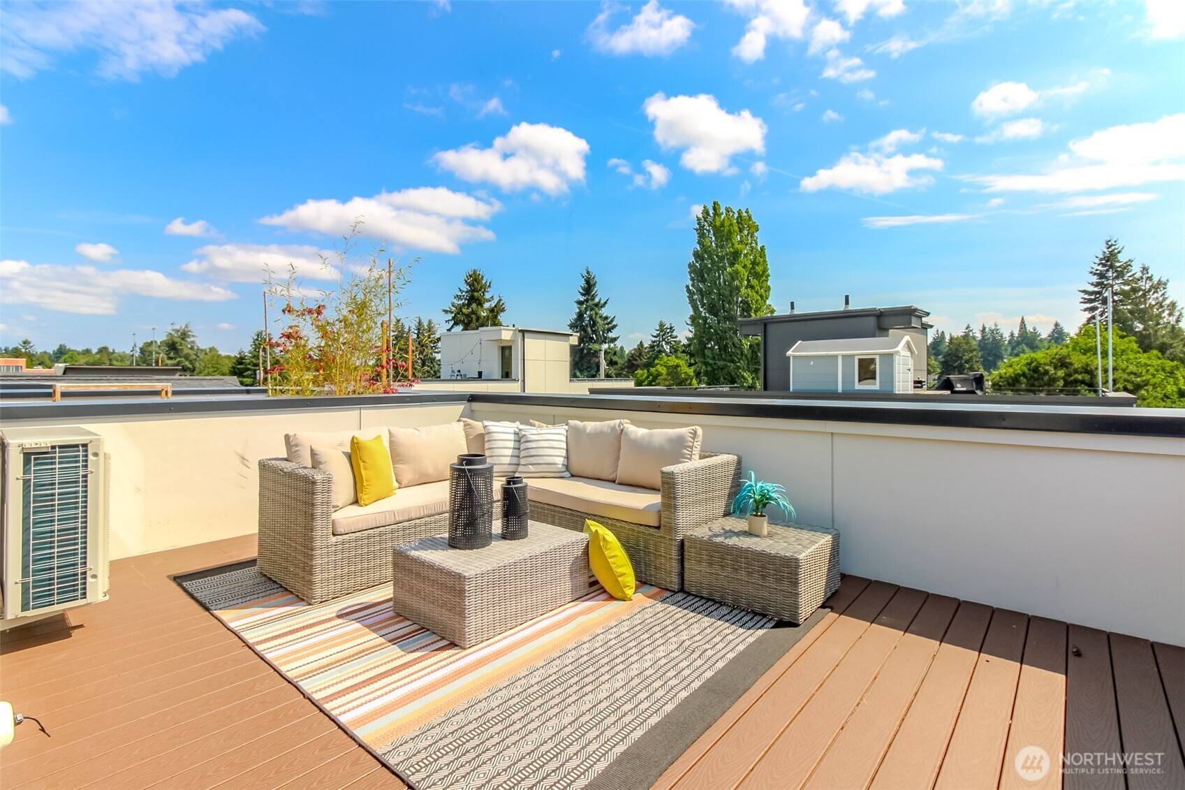 8811 Interlake Avenue North, Unit A Seattle, WA 98103 - Photo 19 of 24