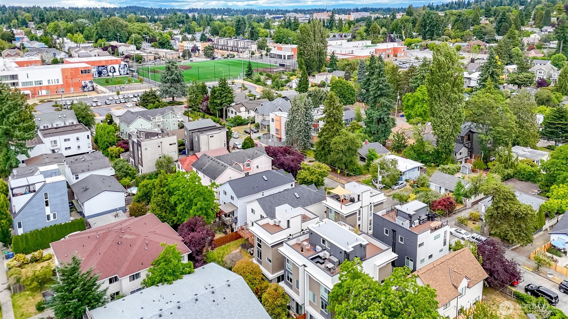 8811 Interlake Avenue North, Unit A Seattle, WA 98103 - Photo 24 of 24