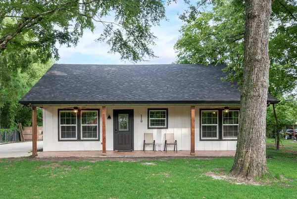 $2,000 | 110 Wildwood Crossover Street, Gun Barrel City, TX 75156