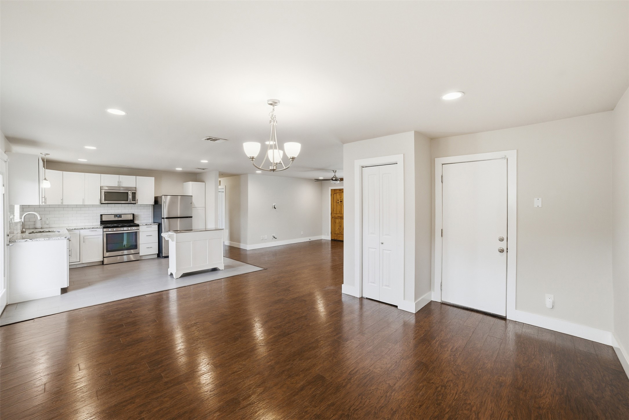 5510 Manor Road, Unit A Austin, TX 78723 - Photo 7 of 22