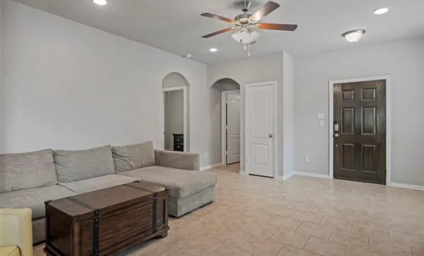 $2,000 | 31606 Heguy Pass, Fulshear, TX 77441