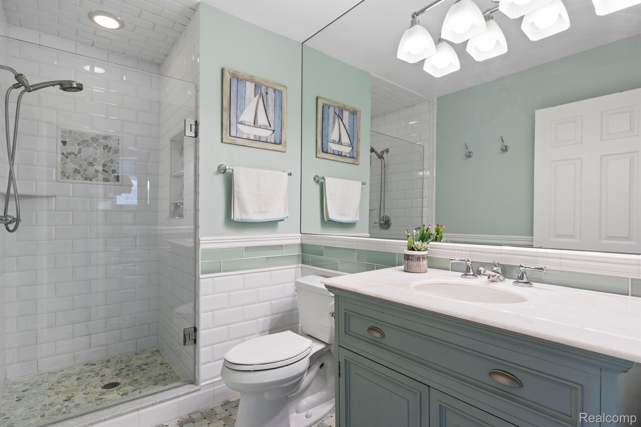 22068 Edgewater Novi, MI 48375 - Photo 22 of 37