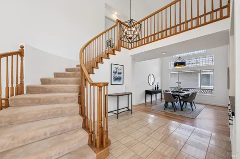 $1,799,000 | 35 Caribe Isle, Novato, CA 94949
