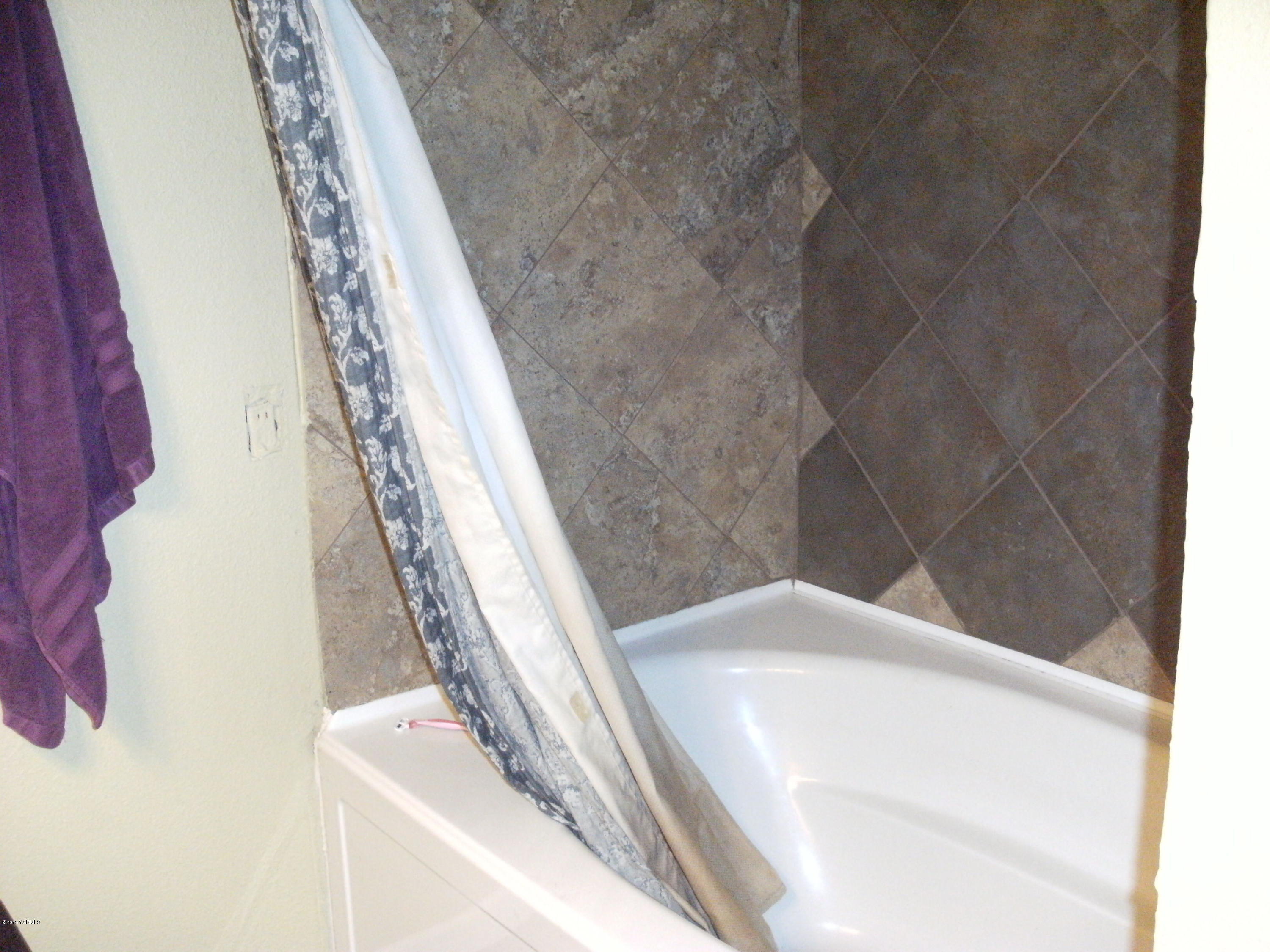1180 Woodworth Road Grandview, WA 98930 - Photo 13 of 26 a view of staircase
