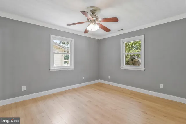 $3,295 | 9600 Woodland Avenue, Lanham, MD 20706