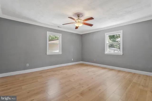 $3,295 | 9600 Woodland Avenue, Lanham, MD 20706