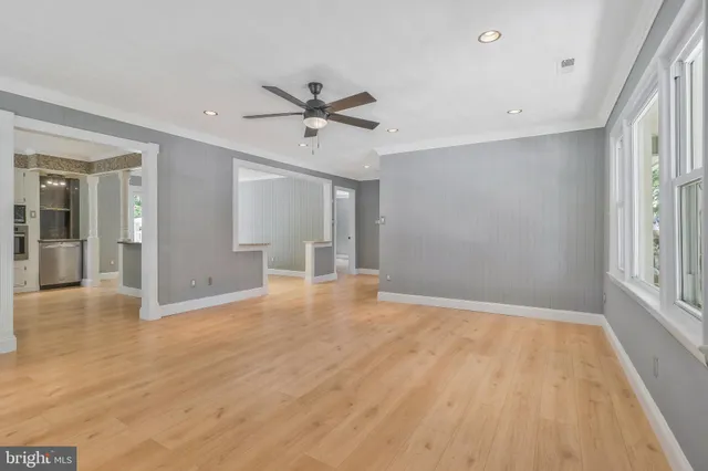 $3,295 | 9600 Woodland Avenue, Lanham, MD 20706