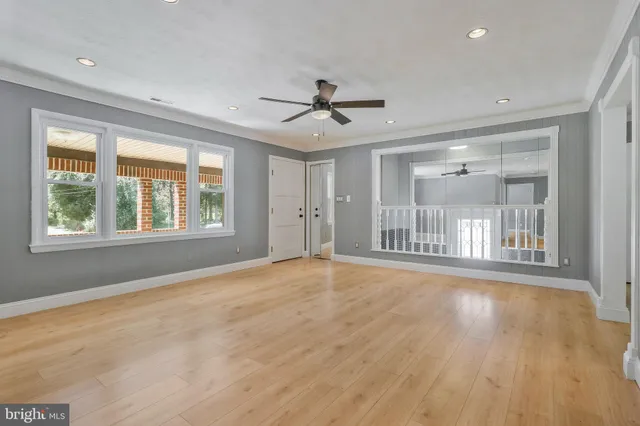 $3,295 | 9600 Woodland Avenue, Lanham, MD 20706