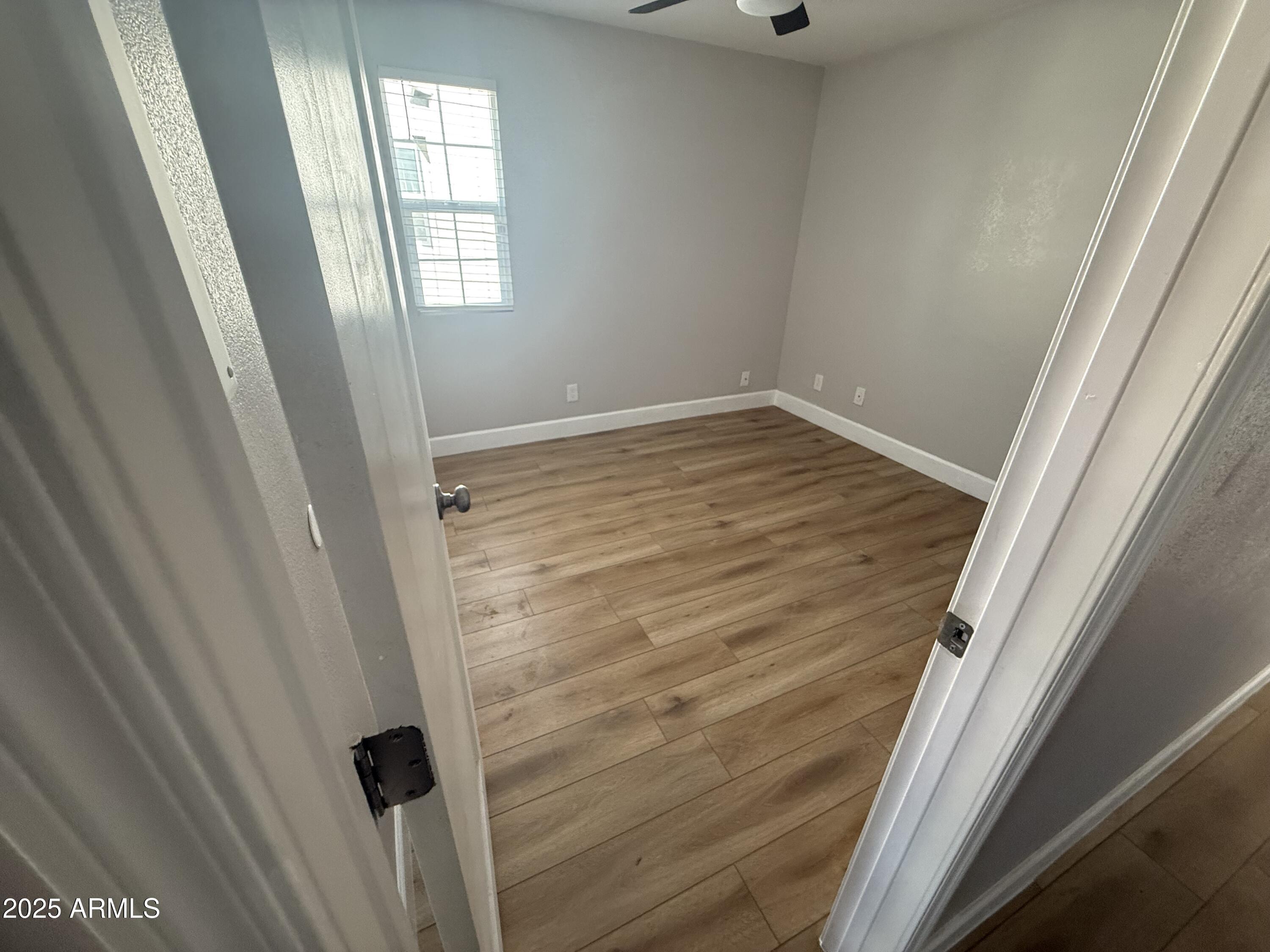 8801 North 8th Street, Unit 203 Phoenix, AZ 85020 - Photo 11 of 29 a view of a room