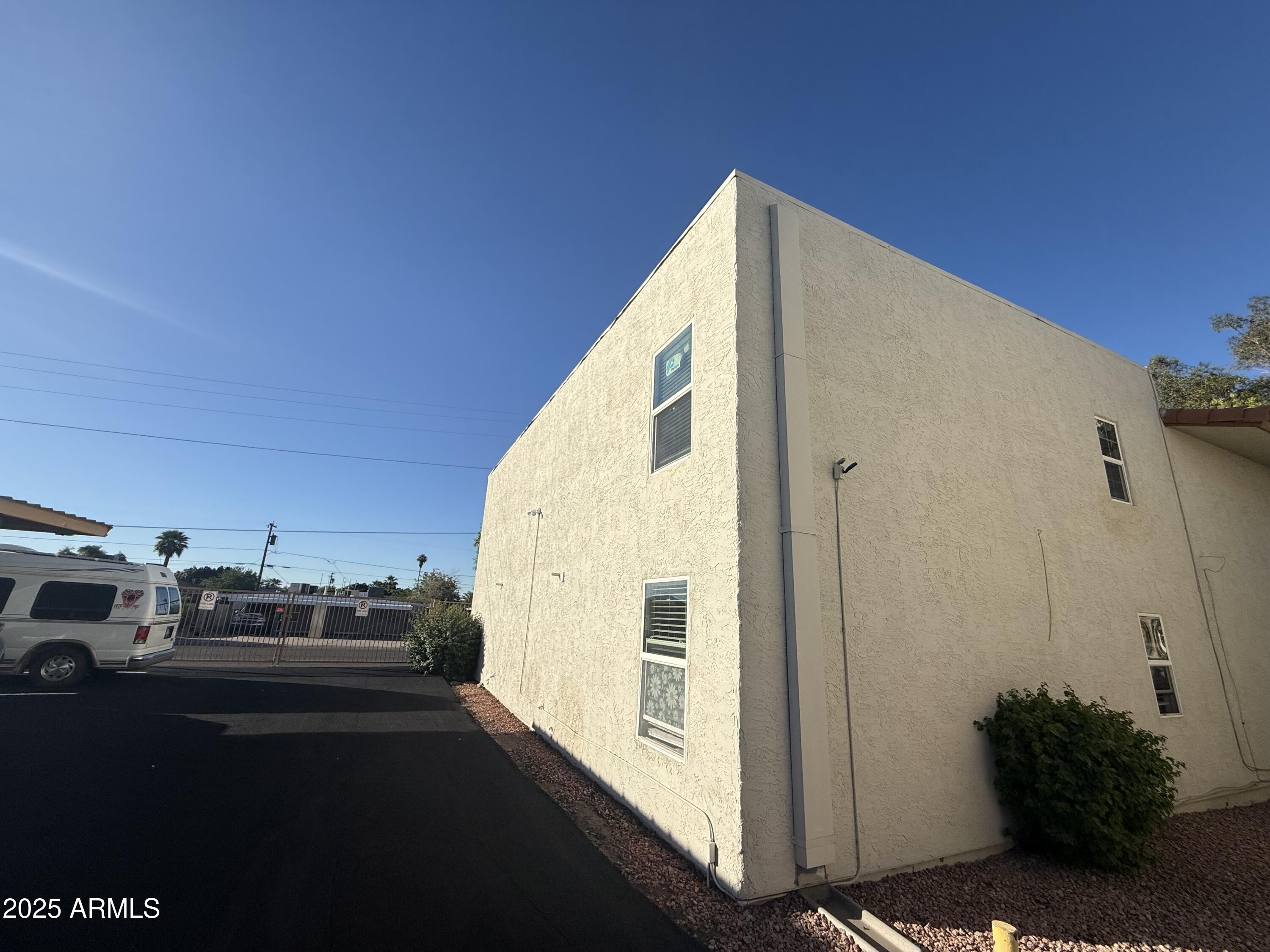 8801 North 8th Street, Unit 203 Phoenix, AZ 85020 - Photo 4 of 29 a view of a balcony