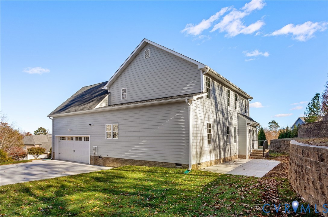 3107 Handley Road Midlothian, VA 23113 - Photo 46 of 50 a house view with a garden space