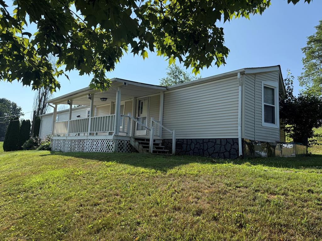1057 Turkey Knob Road Fries, VA 24330 - Photo 1 of 22 Gallery Image 1
